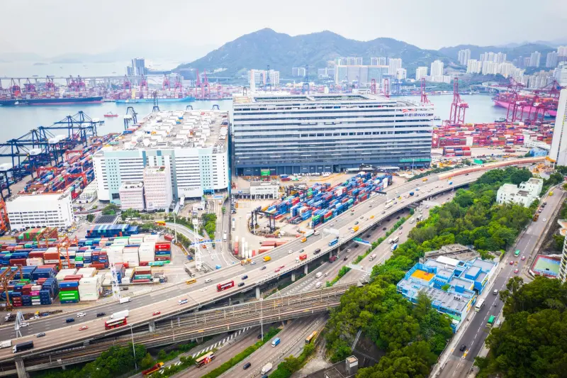 重庆地标建筑夜景亮化工程中桥梁轮廓灯与点光源的应用解析