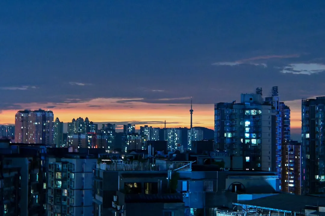 重庆夜景亮化工程中楼体亮化与桥梁亮化的照明设计要点解析