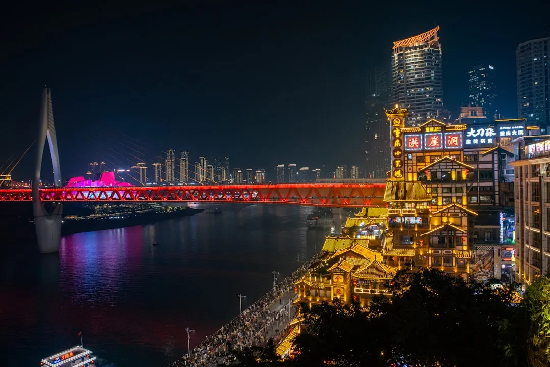 重庆城市夜景亮化工程中轮廓灯与点光源的选型搭配分析正文配图 1